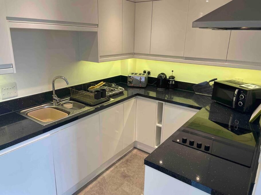 2 Bed City Centre Flat バース エクステリア 写真